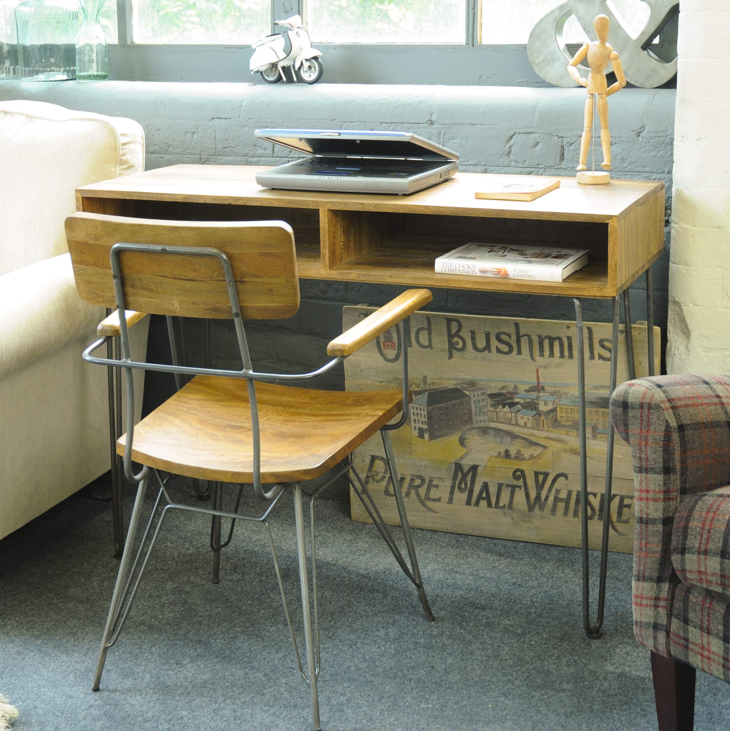 Industrial Vintage Hairpin Console Table